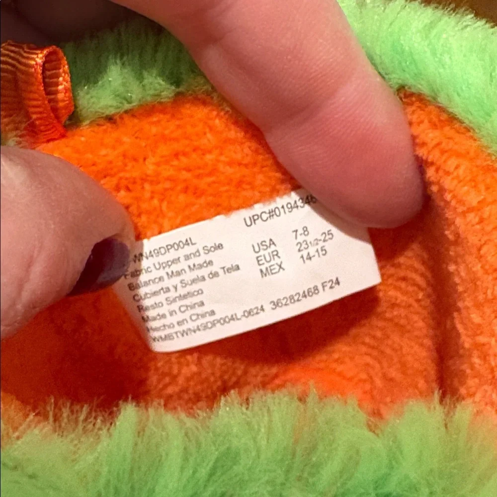 Wonder Nation 7-8 Green Monster Paw Slippers